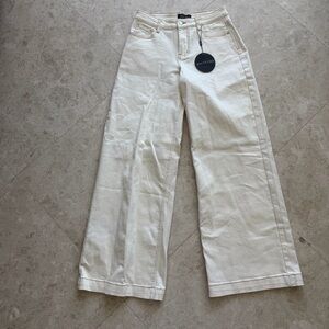 NWT WHITE FOX Elena Cream Wide-Leg Jeans